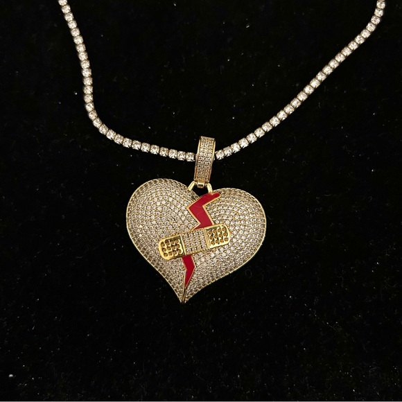 Iced Out Broken Heart Pendant Necklace - Picture 1 of 4